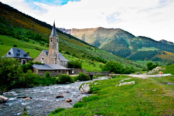 Paisaje del Valle de Aran, cercano a Baqueira