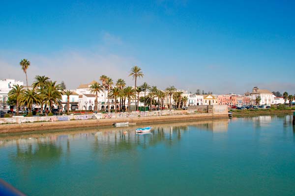 Paisaje rural y tranquilo en la localidad de El Puerto de Santa María