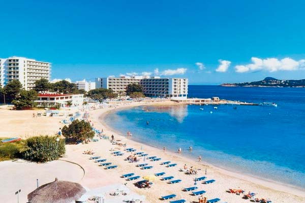 Playa de San Antonio, en Ibiza