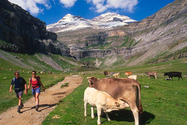 Una de las rutas de senderismo que podemos seguir por Huesca