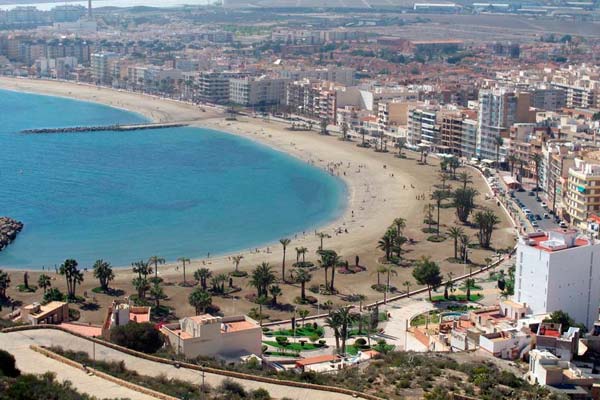 Un viaje a Águilas te permitirá disfrutar de sus mejores playas